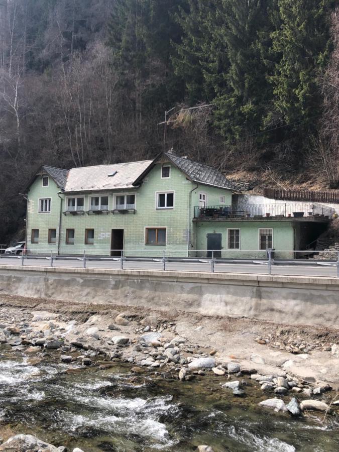 Large Family Holiday Home Siren Stays Leoben  ภายนอก รูปภาพ